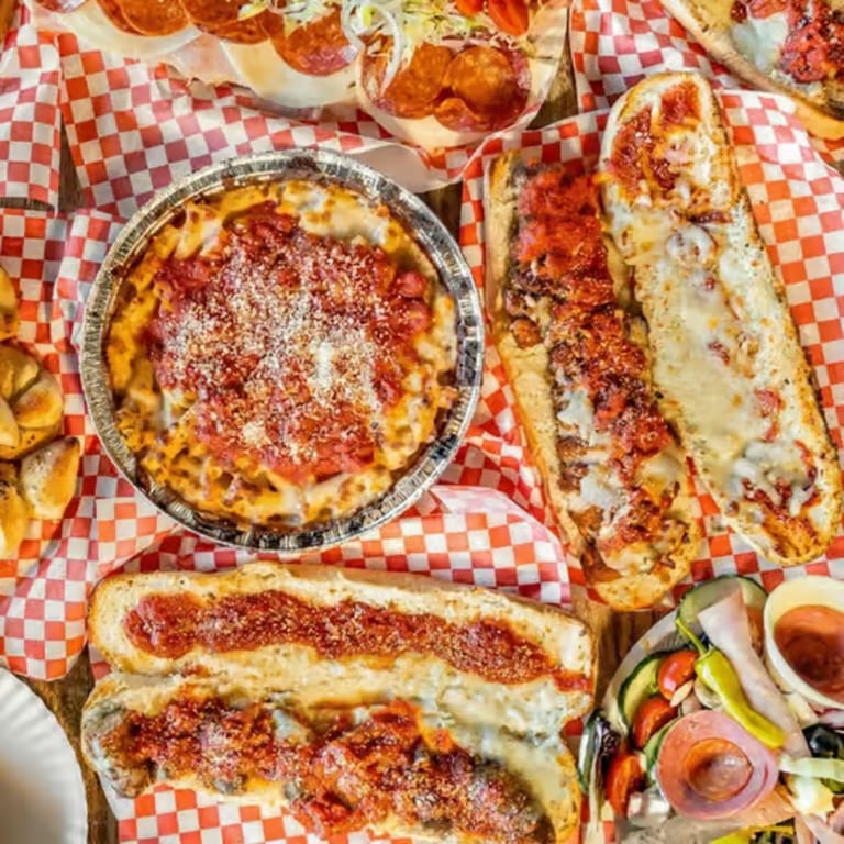 Oro Valleys Go-To Pizza for Catering since 1980